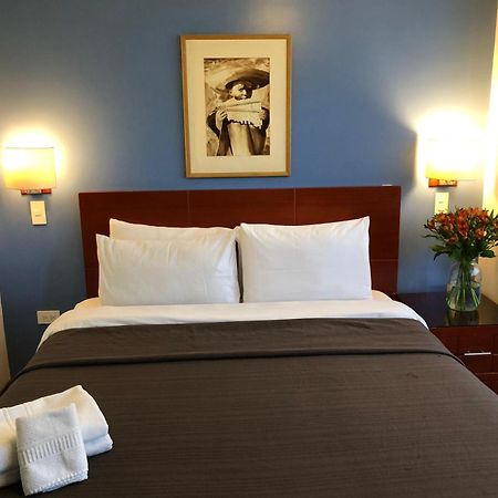 Filatelia Suites & Travel Кито Екстериор снимка