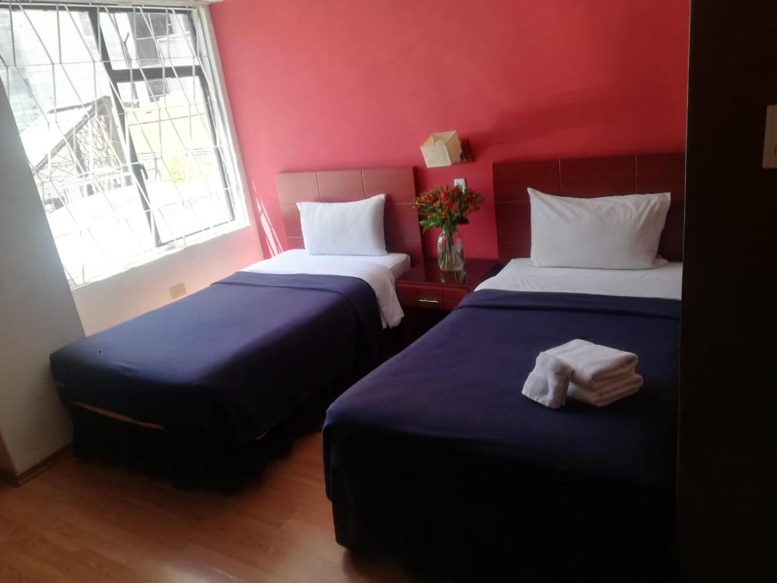 Filatelia Suites & Travel Кито Екстериор снимка