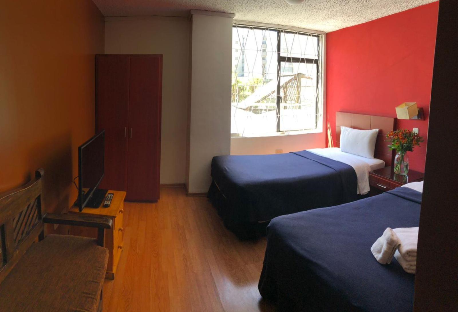 Filatelia Suites & Travel Кито Екстериор снимка