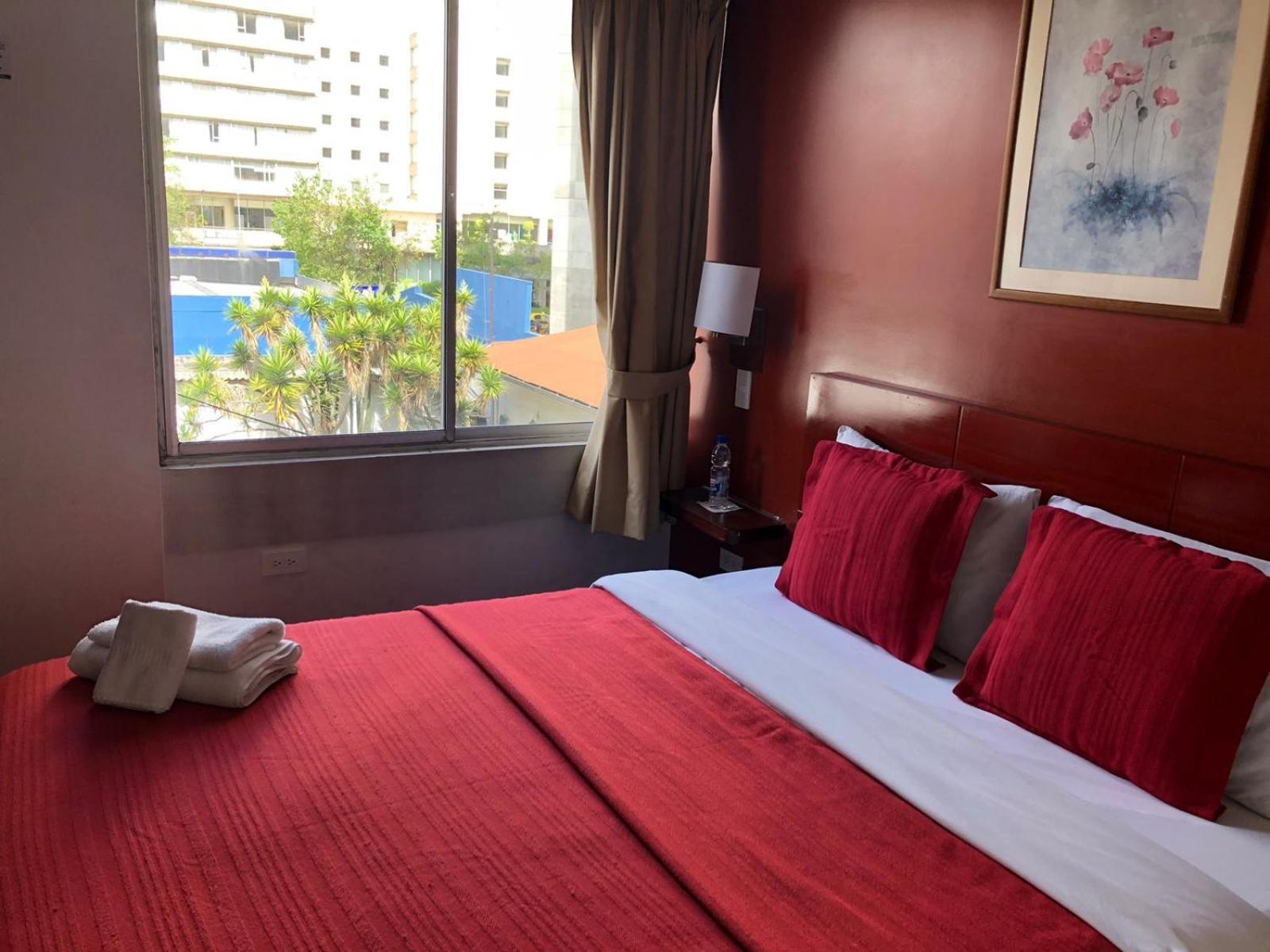 Filatelia Suites & Travel Кито Екстериор снимка