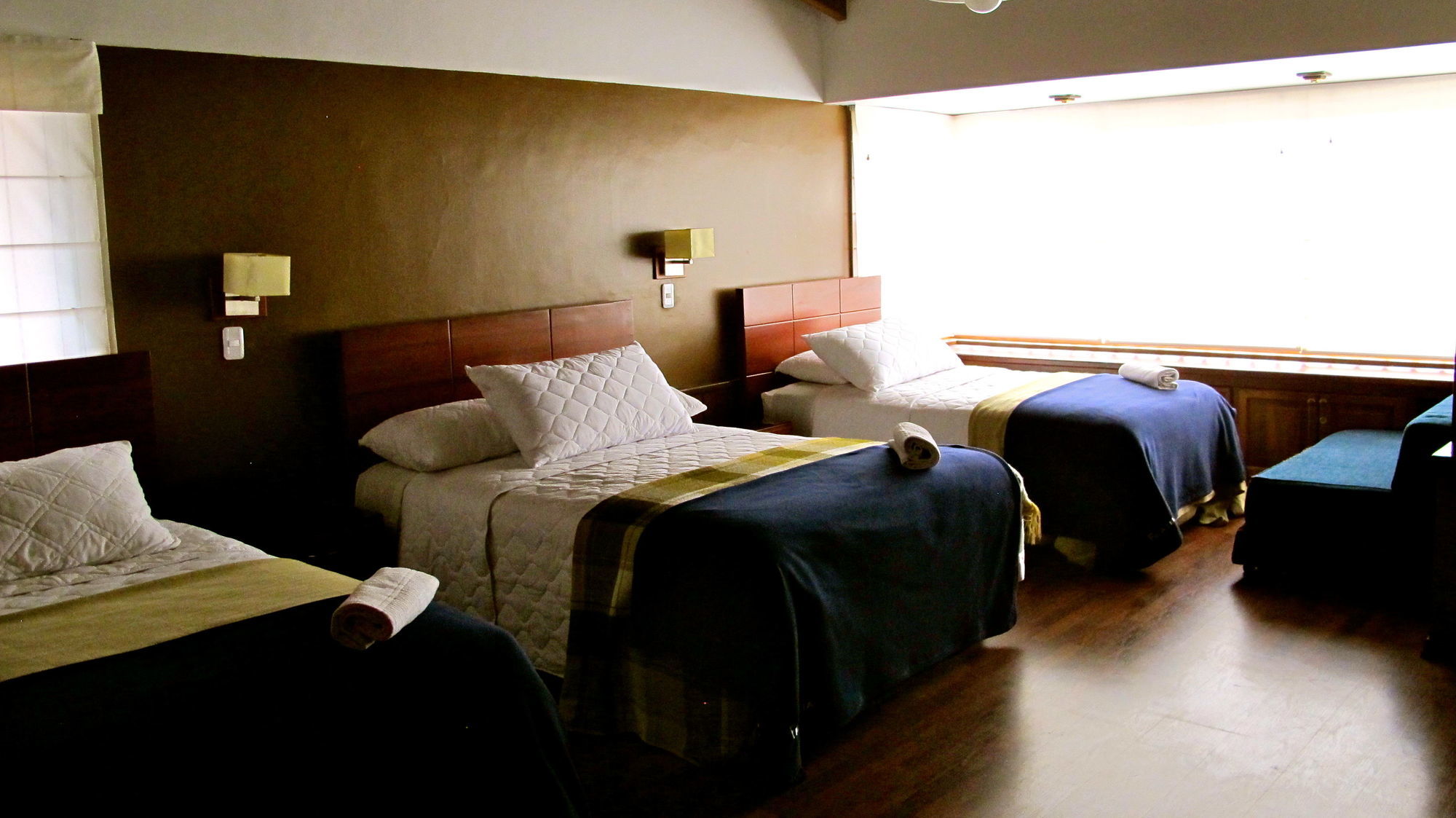 Filatelia Suites & Travel Кито Екстериор снимка
